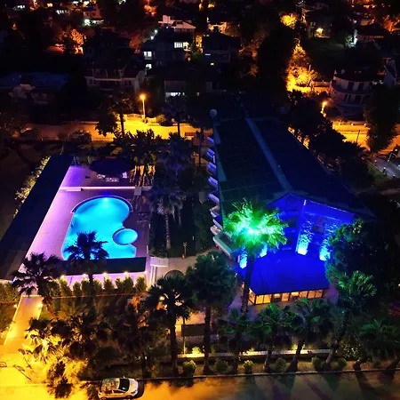 Panorama Plaza Hotel 3*