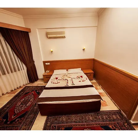 Hotel Panorama Plaza 3*