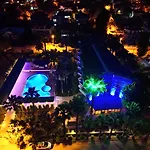 Panorama Plaza Hotel 3*