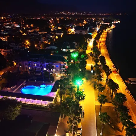 酒店 Panorama Plaza 3*