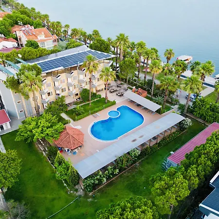 Panorama Plaza Hotel 3*